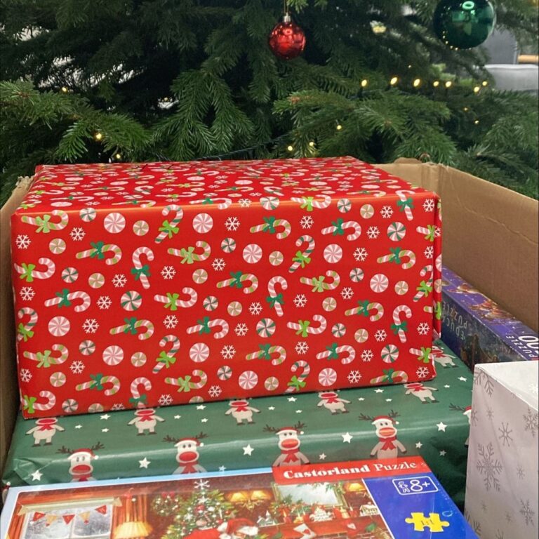 Uwielbiamy pomagać innym! 🎅 🎁 💙